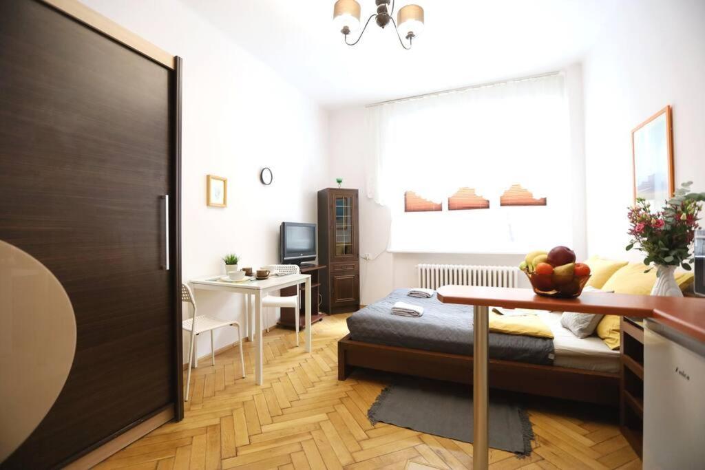كراكوفيا Batorego Cosy Apartment المظهر الخارجي الصورة