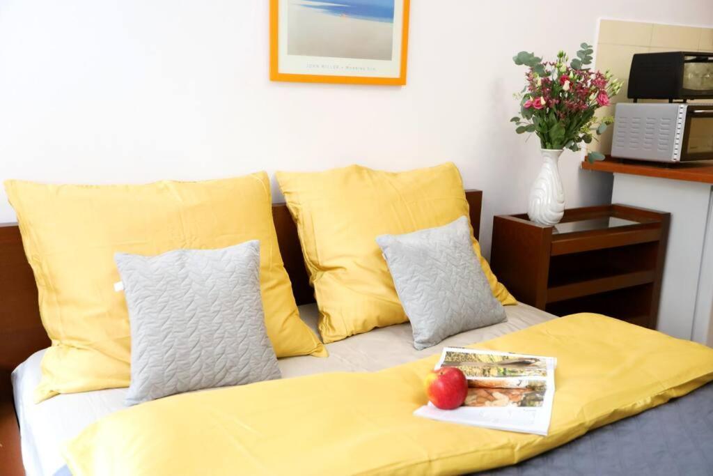 كراكوفيا Batorego Cosy Apartment المظهر الخارجي الصورة