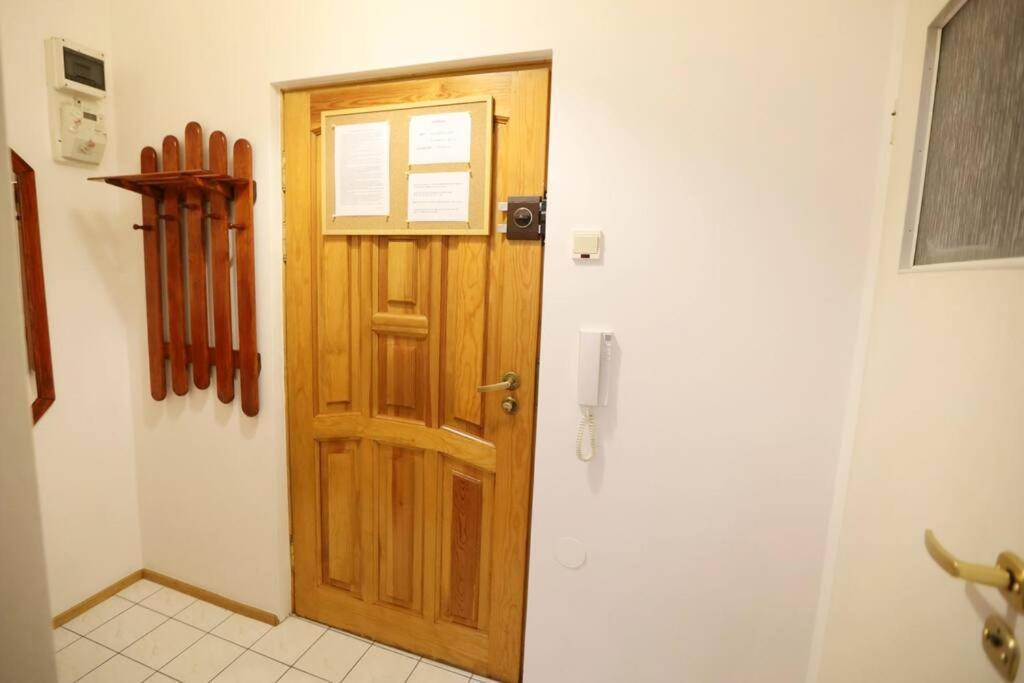 كراكوفيا Batorego Cosy Apartment المظهر الخارجي الصورة